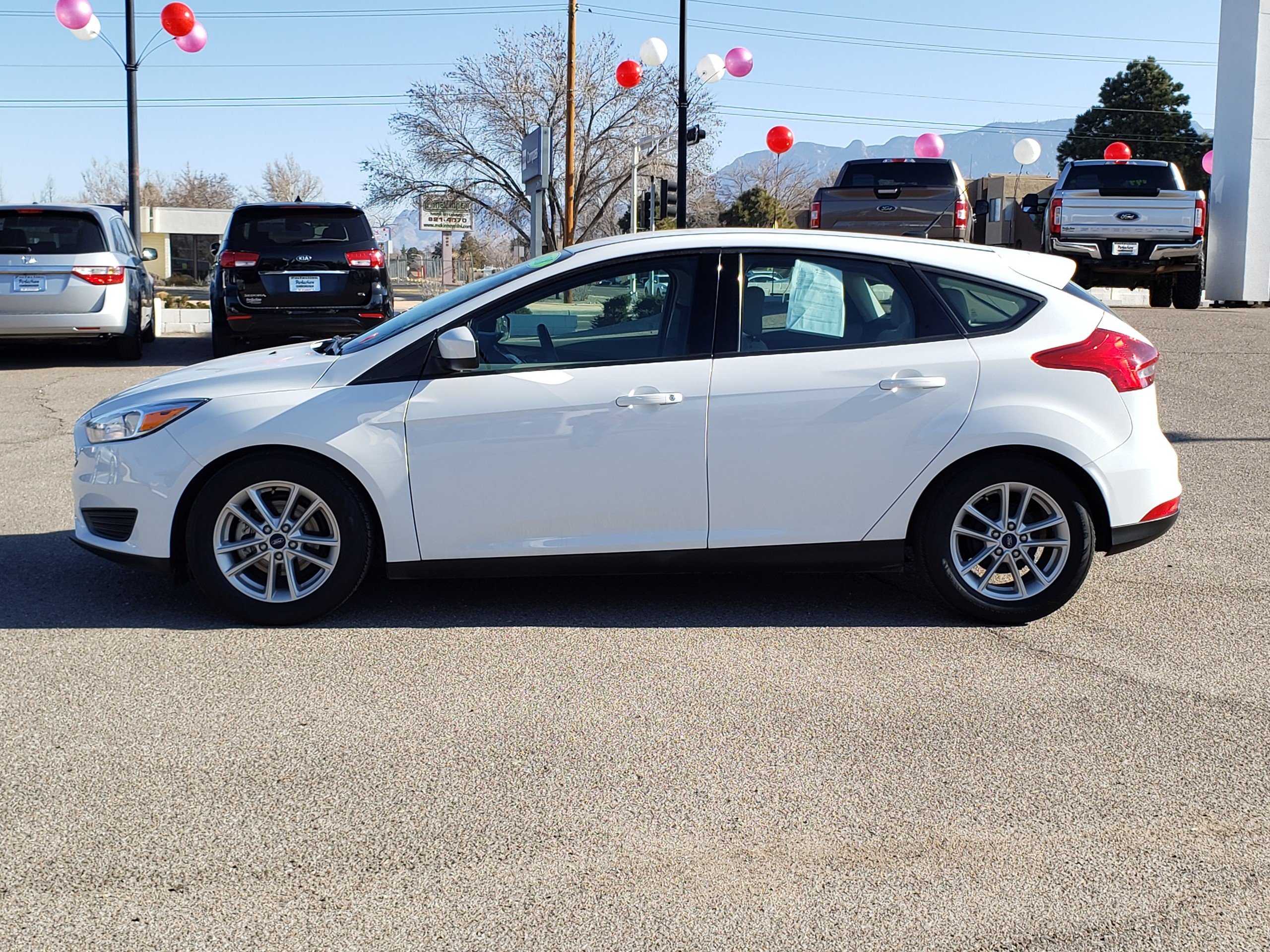 Pre-owned 2018 Ford Focus Se Hatchback In Albuquerque #apb0119 