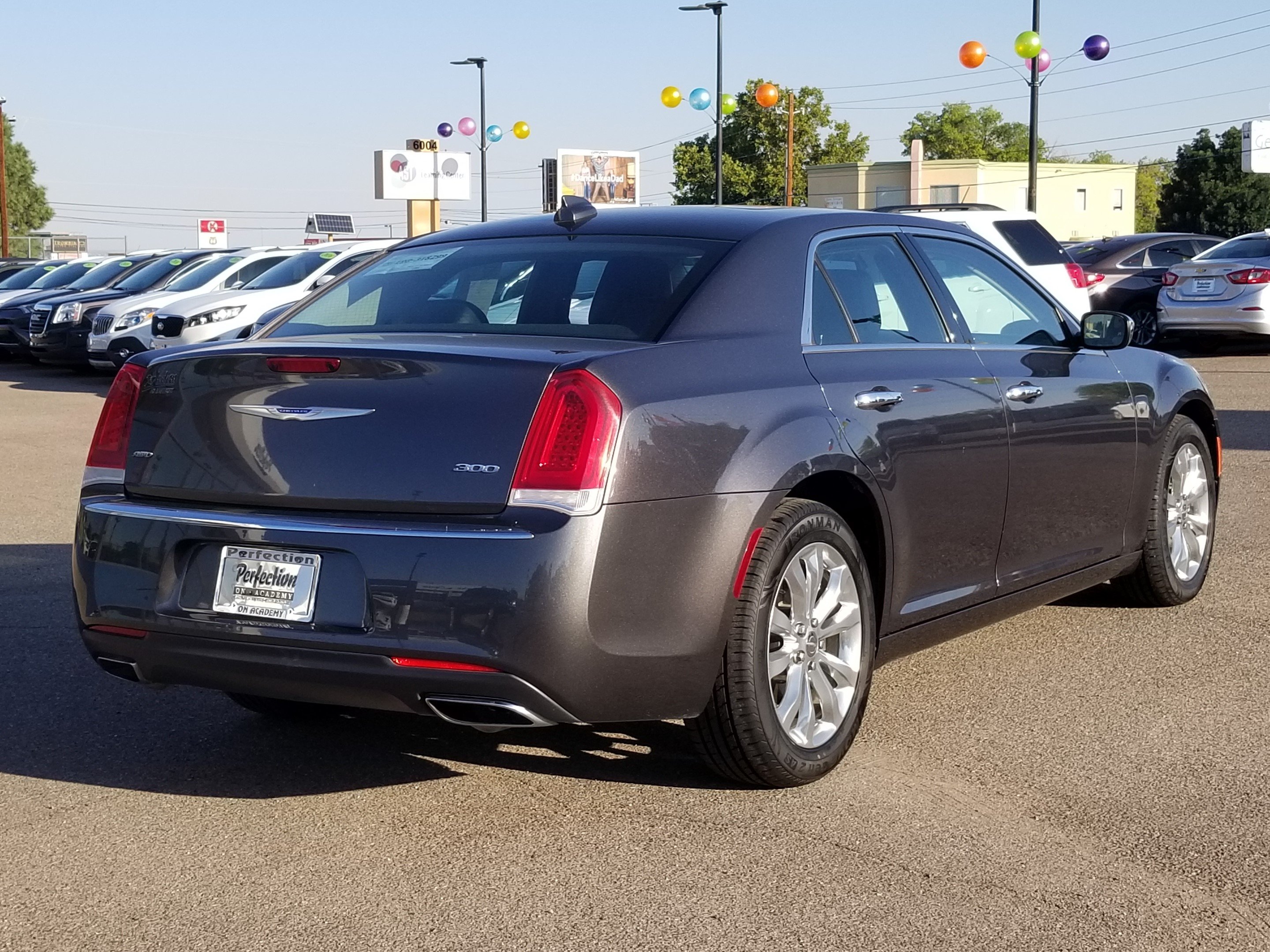 PreOwned 2018 Chrysler 300 Limited 4dr Car in Albuquerque