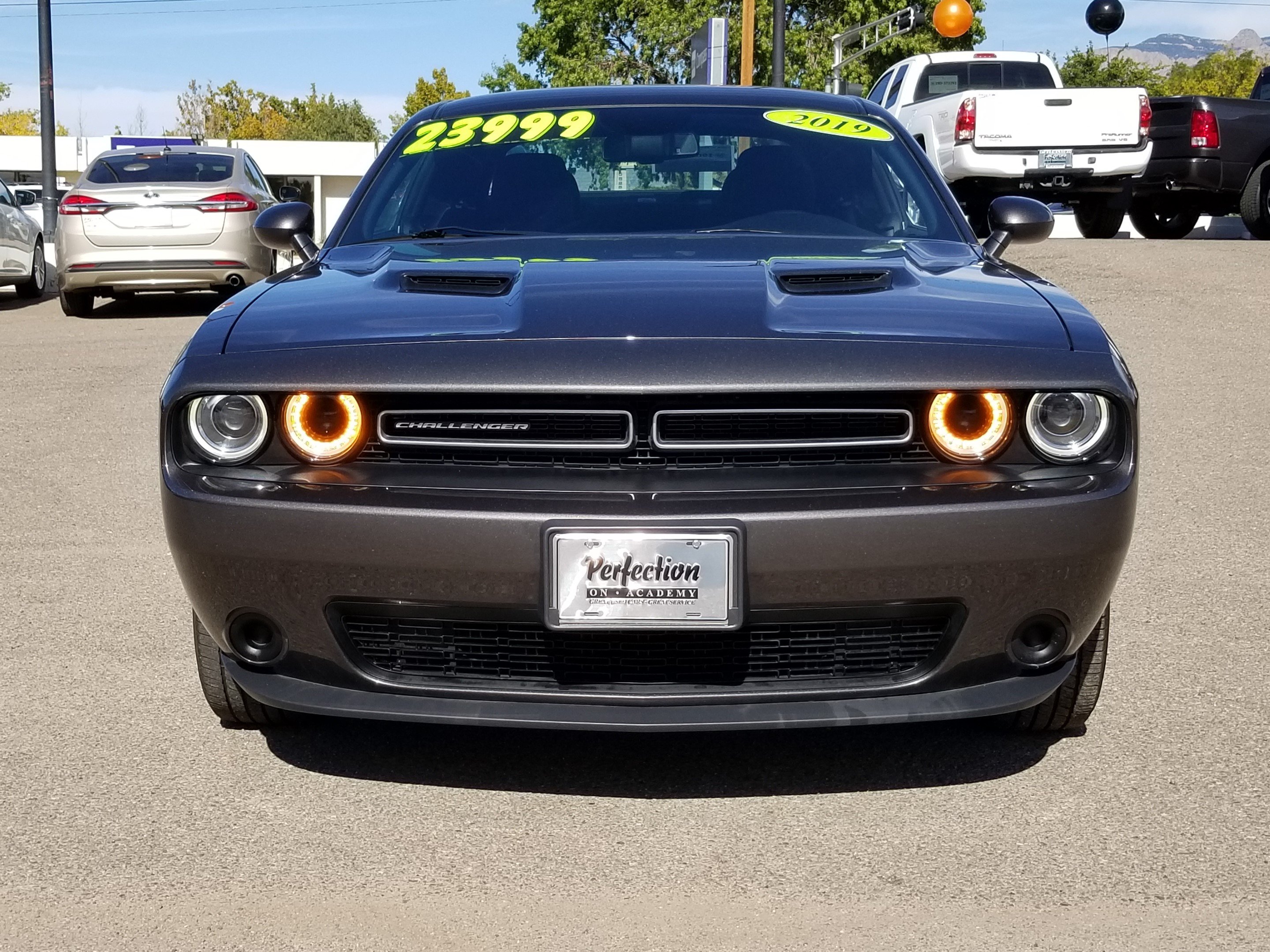 2019 dodge challenger diecast