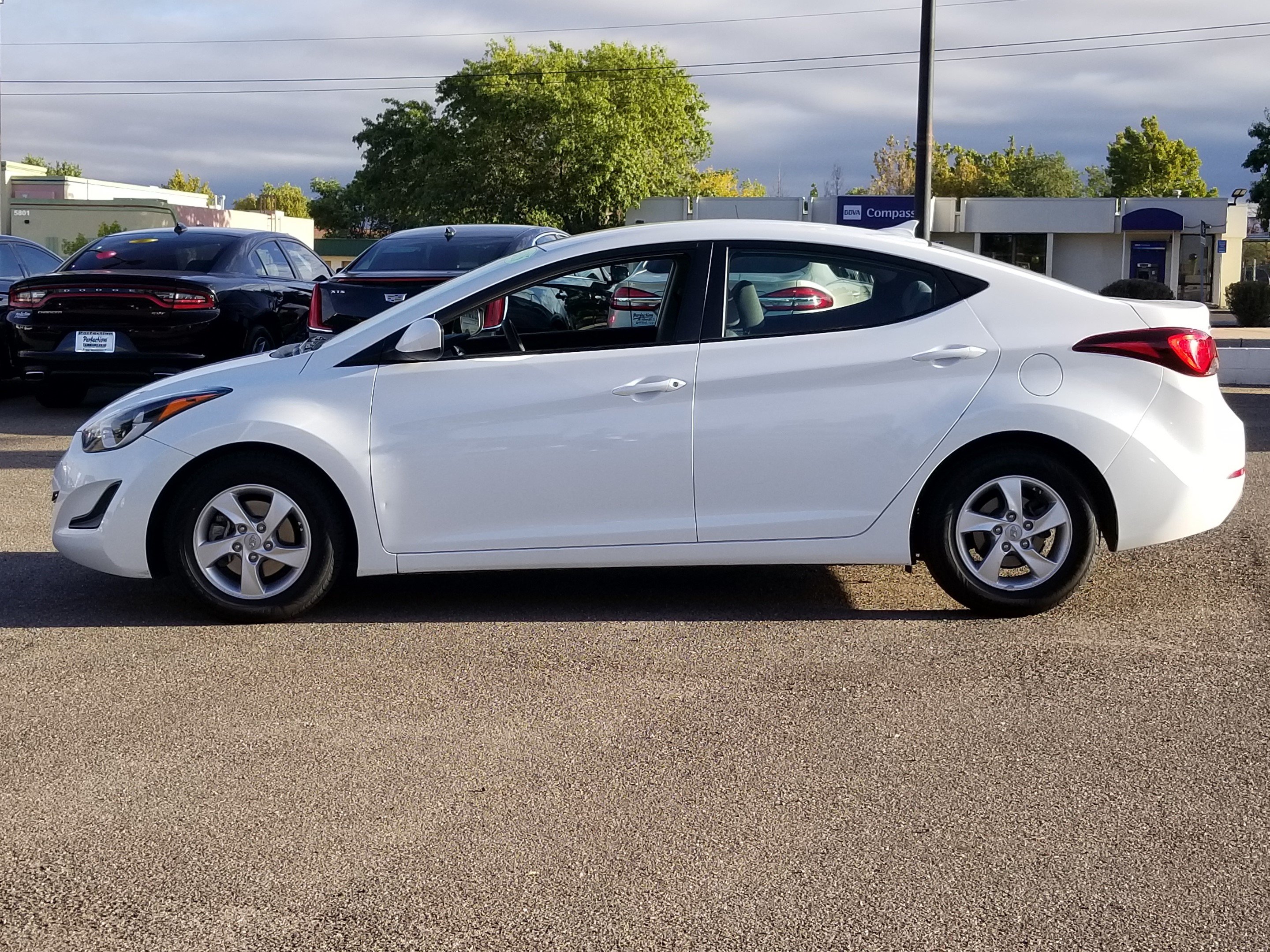 PreOwned 2015 Hyundai Elantra SE 4dr Car in Albuquerque 